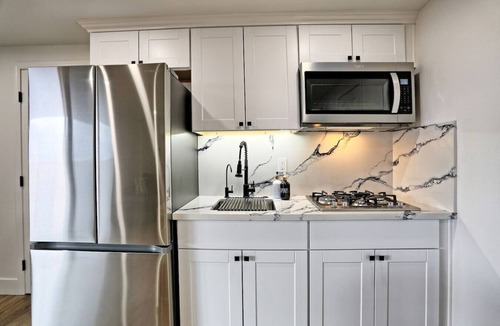 West University House | Modern Luxe Guest House | Stunning Views + Parking