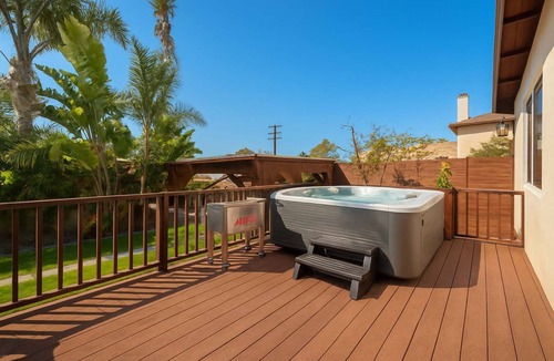 Bay Park House | Modern Luxury | Hot Tub | 4 Blocks to Mission Bay!