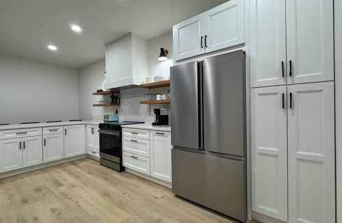 Pacific City House | Modern Luxury Pacific City - Sleeps 12, Hot Tub, Pet Friendly, Playstation 5
