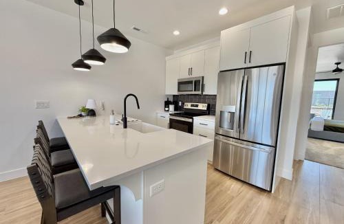 Kanab House | Modern Luxury Townhome near Zion and Bryce Canyon