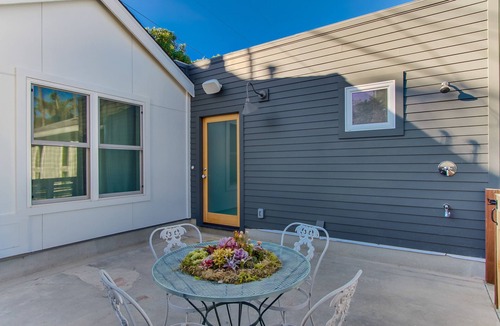 Olde Solana Beach House | Modern Meets Vintage At Fletcher Cove. Del Mar Racetrack Or Beach Getaway. Solan