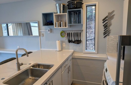 Brian Head Condo | Modern Mountain Retreat Sleeps 6