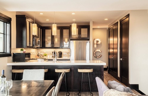 Park City House | Modern Mountainside Townhome, Natural Light, Outdoor Recreation + Hot Tub!