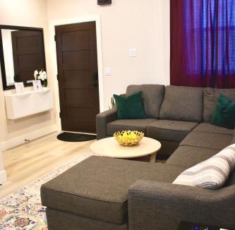Vancouver House | Modern New Build Home 5 min from downtown