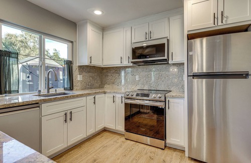 Peacock Condo | Modern Oceanside Living! Family Home w/Workspace