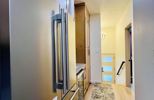 Mann House | Modern Seattle Charmer in Central