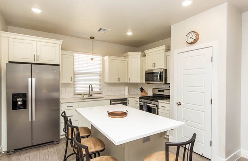 Sienna Hills House | Modern St. George Home: Walk to Heated Pool, Hot Tub, BBQ, Free State Park Pass, WiFi, Full Kitchen!