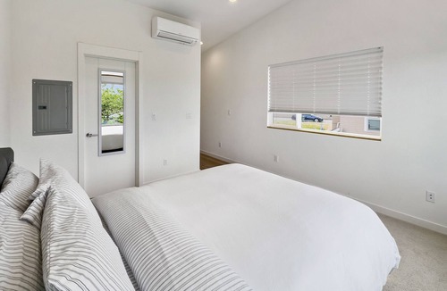 Columbia City House | Modern Townhome in Trendy Neighborhood