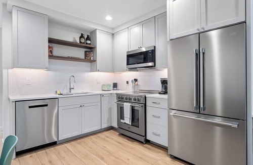 Old Ballard House | Modern Townhome in Walkable Ballard - 2 bedroom, 2 bathroom with AC