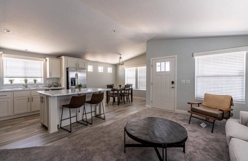 Willow Beach House | Mohave Desert Getaway
