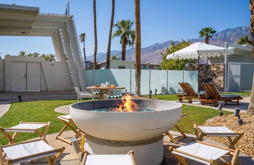 Desert Park Estates House | Monkey Tree Hotel 9 in Palm Springs