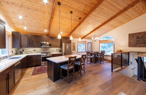 Kingswood Estates House | Monthly Lease - Noble Heights by Tahoe Getaways - 3BR Pet-Friendly in Tahoe Vista