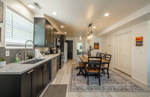 East Central House | Monthly Rental with New Kitchen, Family Friendly!