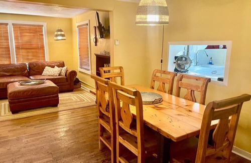 Moab Apartment | Moosewood Cottage - Hot Tub, Downtown, Dog Friendly