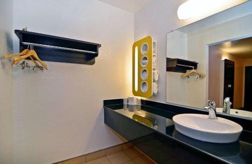 Fairfield Hotel | Motel 6-Fairfield, CA - Napa Valley