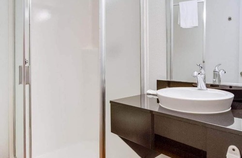 Kelso Hotel | Motel 6 Kelso - Mt. St. Helens