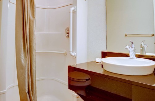 Springfield Hotel | Motel 6 Springfield, OR - Eugene North