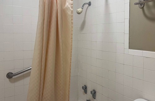 Victorville Hotel | MOTEL 6 Victorville Green Tree Blvd