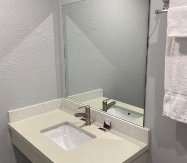 Los Angeles Hotel | Motel 66 Los Angeles