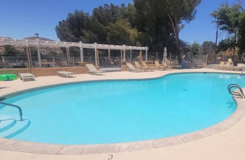 Jacumba RV Rental | Motel Room 10 Unwind in Nature: Comfortable Rooms Amidst Anza-Borrego Desert