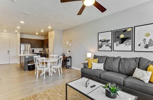Draper Apartment | Mountain Escape | Pet Friendly | Hot Tub | Draper
