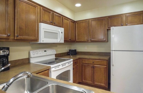 Round Hill Village Resort | Mountain & Lake Vacation with Spacious 2BR at South Shore