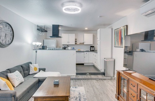 Thousand Oaks Apartment | Mountain-Top Retreat with Private Sunset Patio & Epic Views