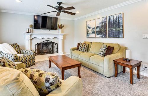 Centerville House | Mountain-View Retreat w/Hot Tub in Centerville!