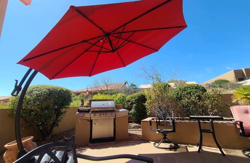 Saddlebrooke House | Mountain Views from Front and Back Patios