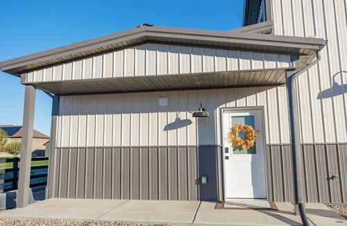 Farmington Apartment | Mountainview Retreat, Pickleball court, Shop, Ski in Farmington, UT