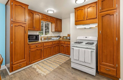 Logan Heights House | Movie Night! 4BR Home with Projector, Games & BBQ!