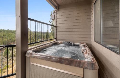 Century West House | Mt. Bachelor Village Resort Condo 326 in Bend OR