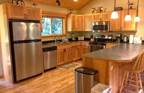 Warnick House | Mt. Baker Lodging Cabin 65 – SLEEPS 10!