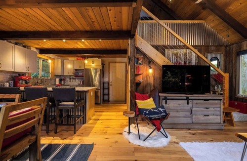 Glacier Cabin | Mt Bakers Romantic Couples Cabin