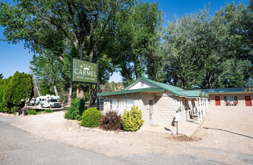 Zion National Park East Entrance Apartment | Mt Carmel Motel in Southern Utah!