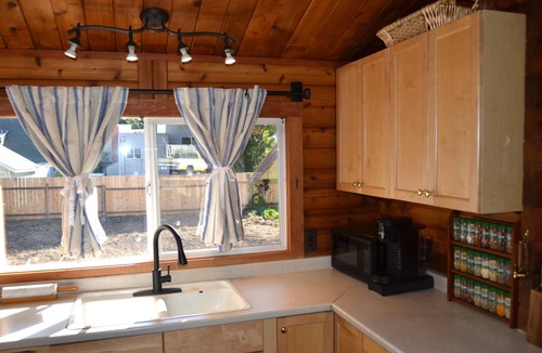 Mount Shasta House | Mt Shasta's Stargazer Cabin