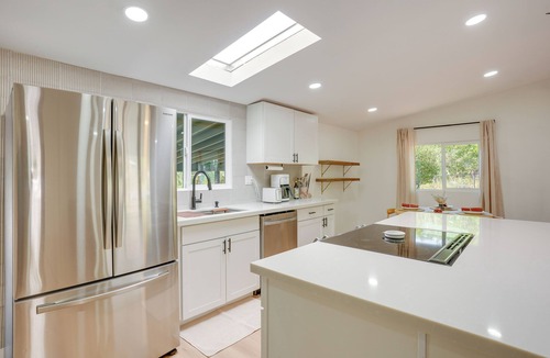 West Sedona Cottage | Mtn Views: Bright & Airy Sedona Home!