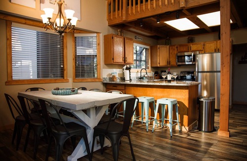 Munds Park Ski Chalet | Munds Park Mountain Retreat Chalet/Cabin