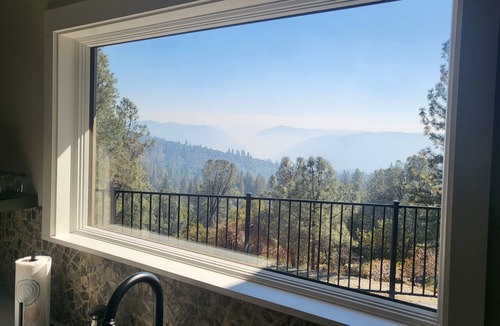 Forest Meadows House | Murphys Sunrise Cottage private and peaceful with breathtaking views.
