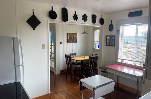 Brookings House | Nana's House in the heart of Brookings Oregon