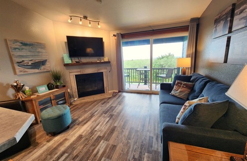 Ocean Shores House | Nautilus 307 3rd floor Ocean View condo