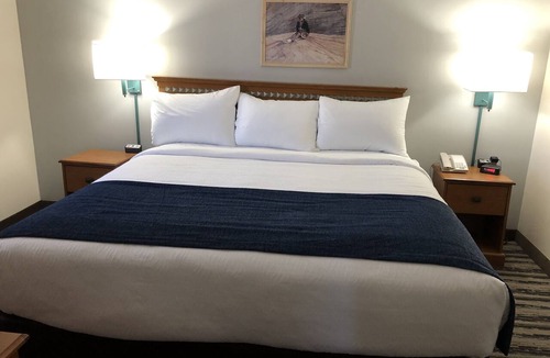 St. Michaels Hotel | Navajoland Inn