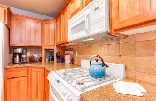 Sunriver House | Near Fort Rock Park with SHARC Passes & Private Hot Tub