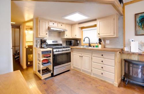 Lake Almanor Peninsula House | Near Lake Almanor & Golf: Cozy Cabin!