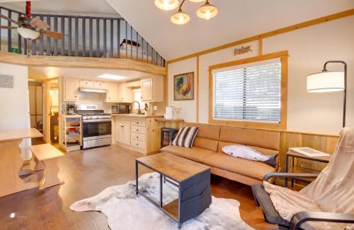 Lake Almanor Peninsula House | Near Lake Almanor & Golf: Cozy Cabin!