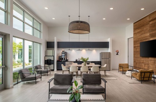 Enterprise Apartment | New 2-Bedroom Furnished Serviced Apartment Near Strip and Henderson Pet Friendly
