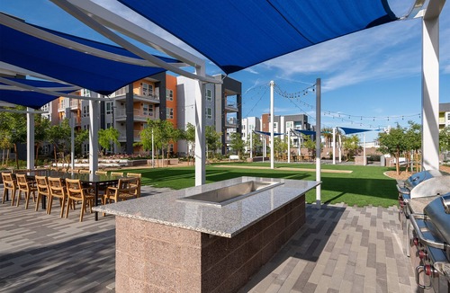 Enterprise Apartment | New 2-Bedroom Furnished Serviced Apartment Near Strip and Henderson Pet Friendly