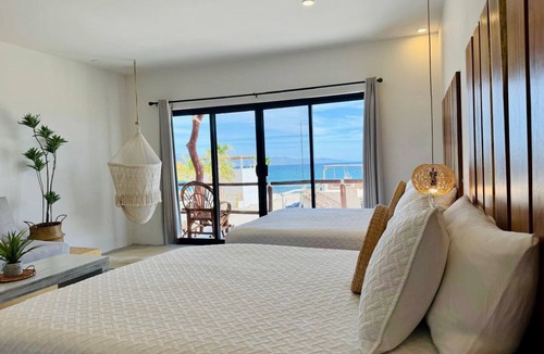 El Sargento Apartment | New Beachfront Suites 2nd Floor Complete Beachfront, Beautiful Ocean View