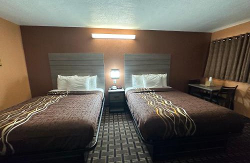 Victorville Hotel | New Corral Motel