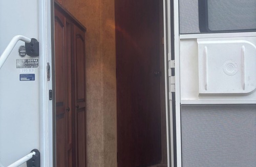York House | NEW! Cozy RV with WiFi and AC in beautiful Bellingham